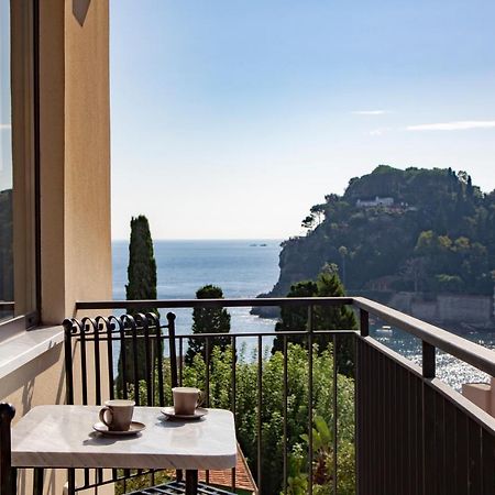 Fenetre Sur Le Blue Apartment Taormina Bagian luar foto