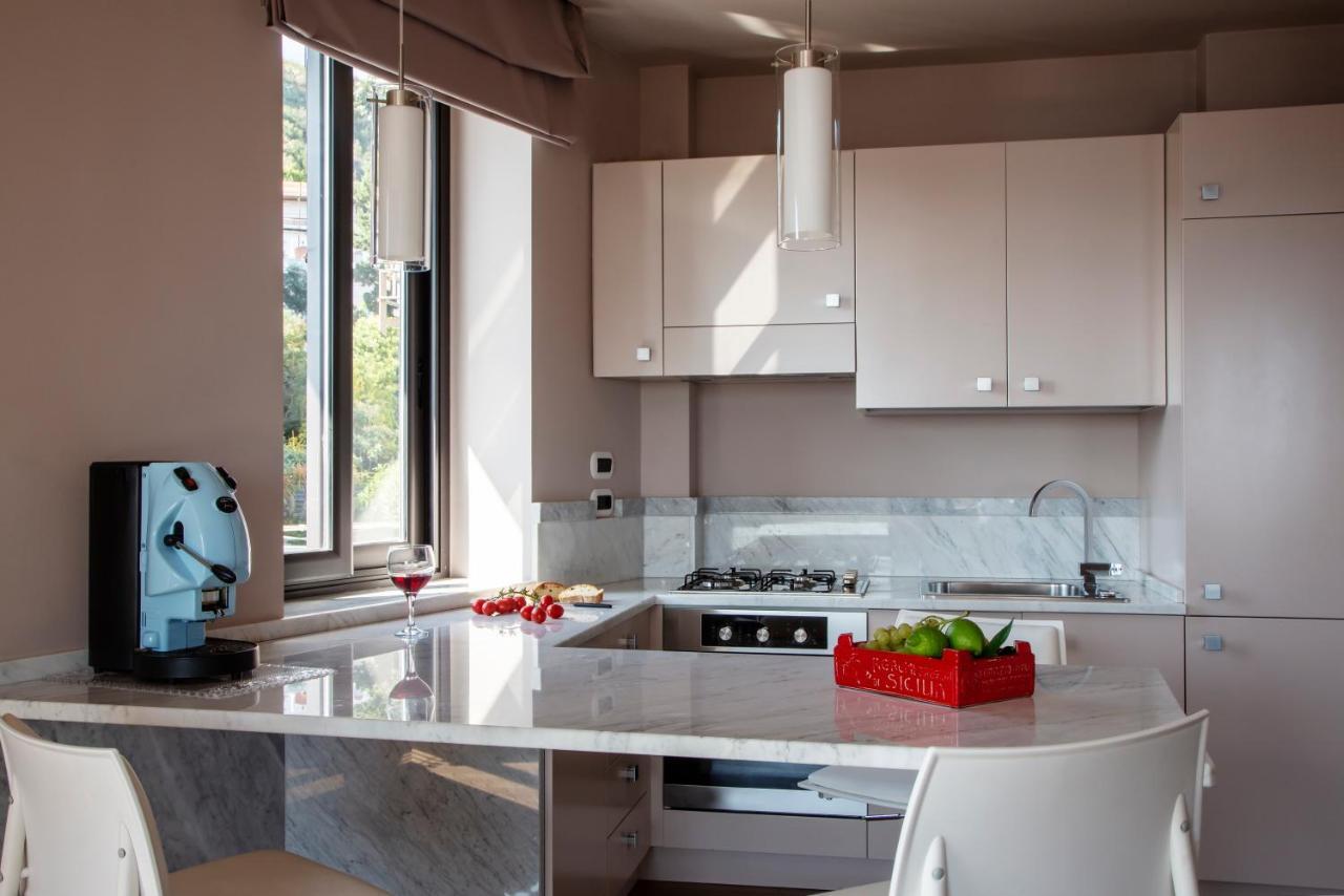 Fenetre Sur Le Blue Apartment Taormina Bagian luar foto