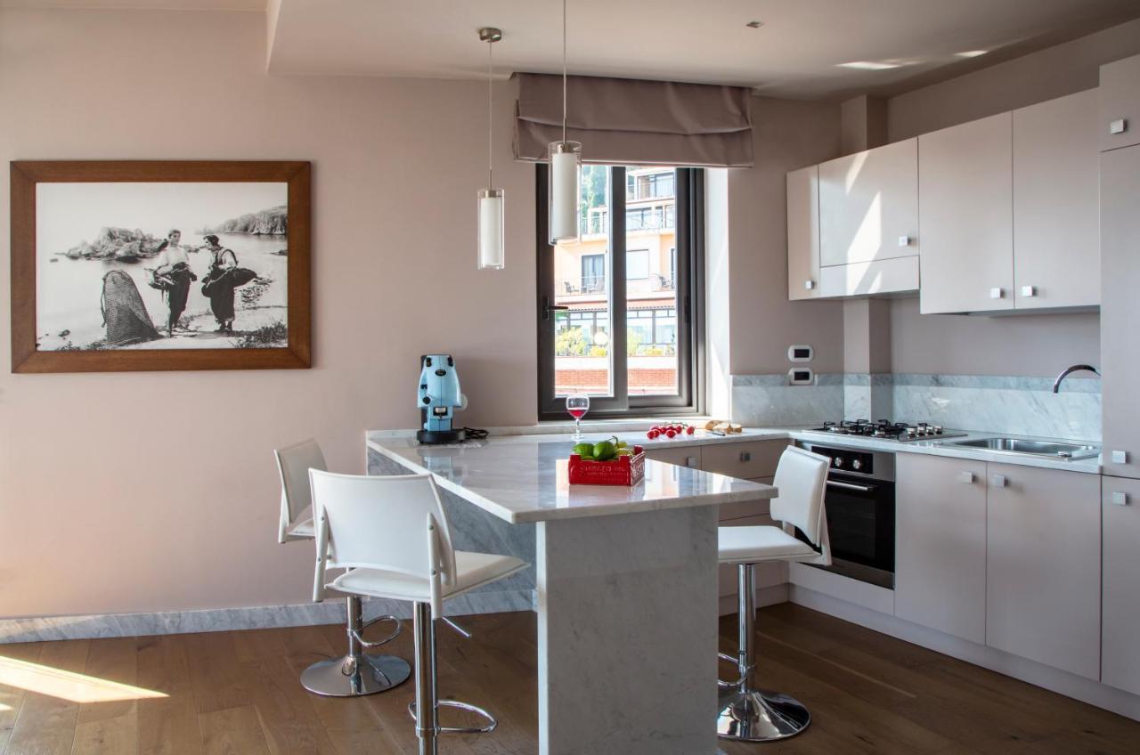 Fenetre Sur Le Blue Apartment Taormina Bagian luar foto