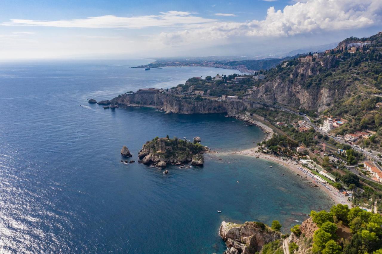 Fenetre Sur Le Blue Apartment Taormina Bagian luar foto