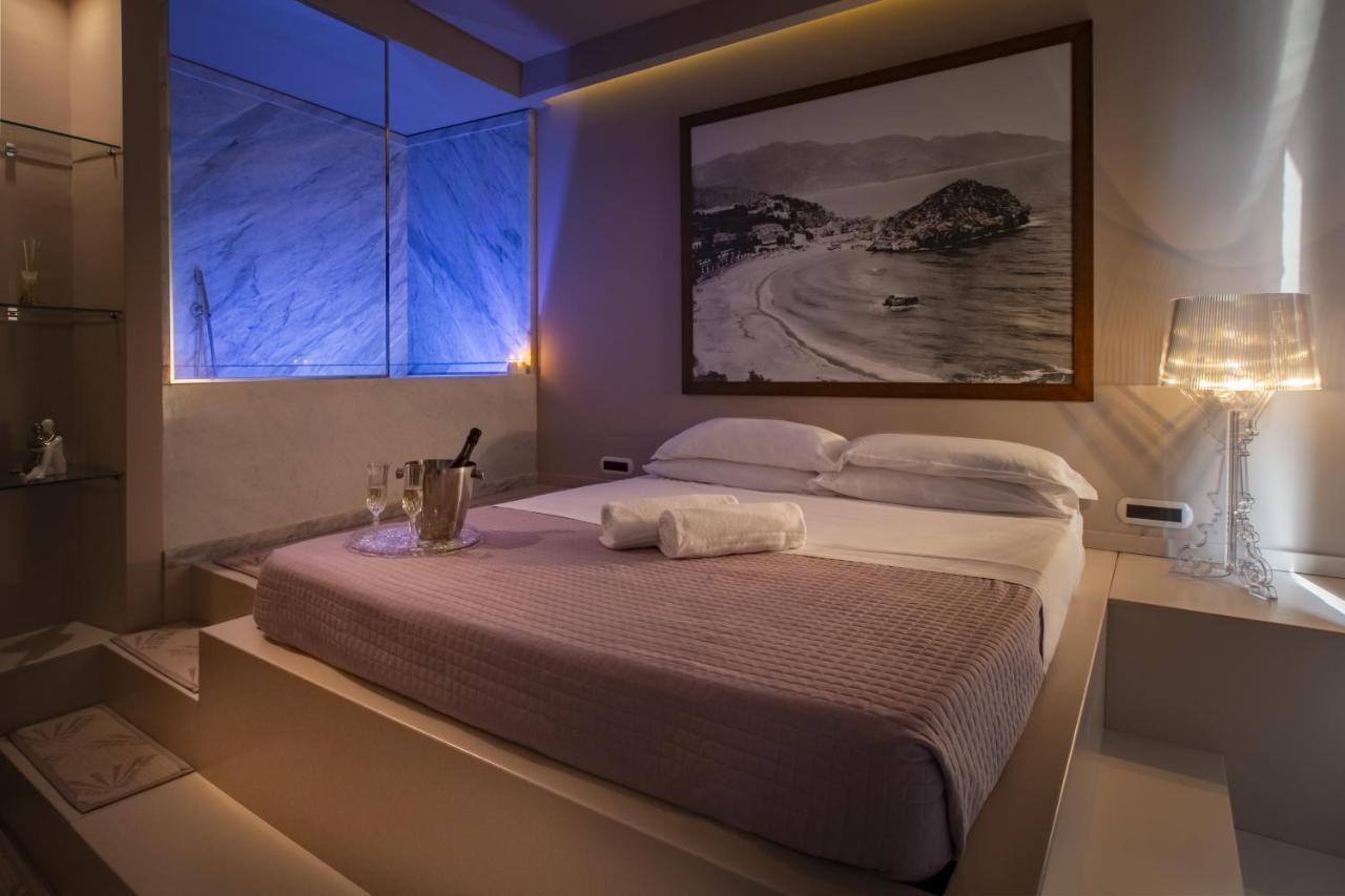 Fenetre Sur Le Blue Apartment Taormina Bagian luar foto